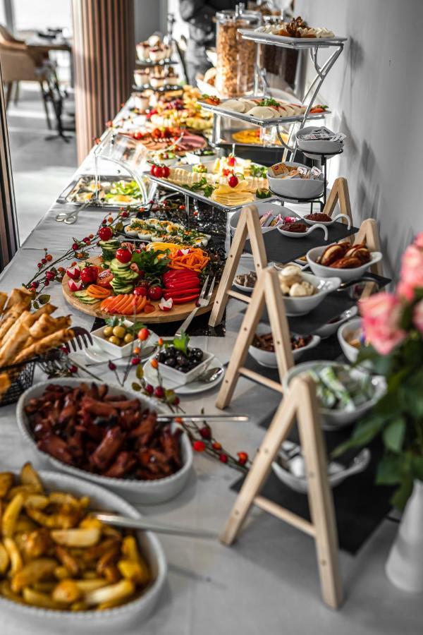 Ee Hotel Kassel Bagian luar foto